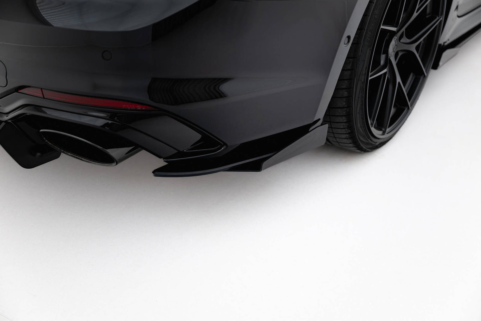 Flapsy Tylne Audi RS5 Sportback F5 Maxton Design