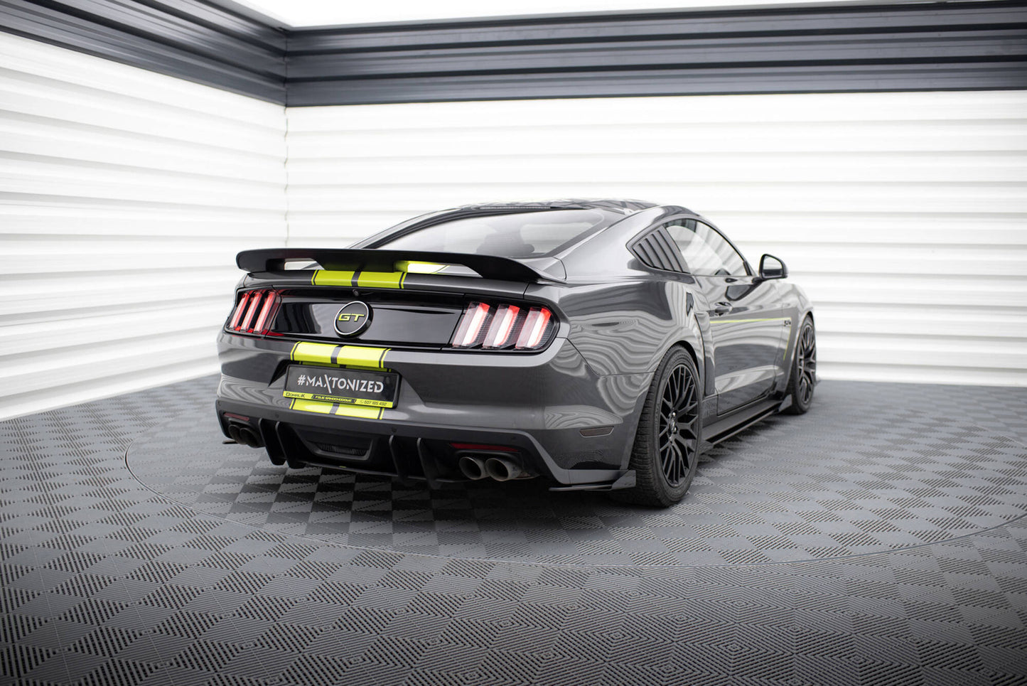 Flapsy Tylne Boczne Maxton Ford Mustang GT Mk6