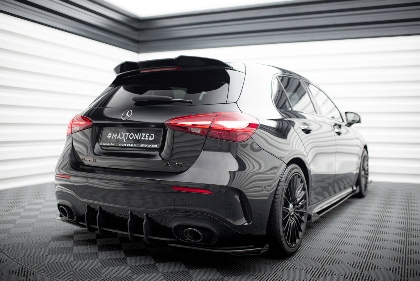 Flapsy Tylne Mercedes A35 AMG W177 Maxton Design