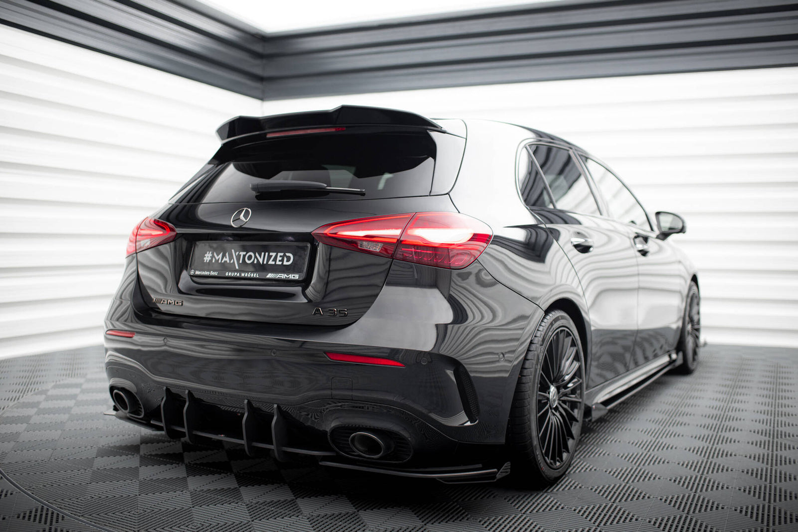 Flapsy Tylne Mercedes A35 AMG W177 Maxton Design