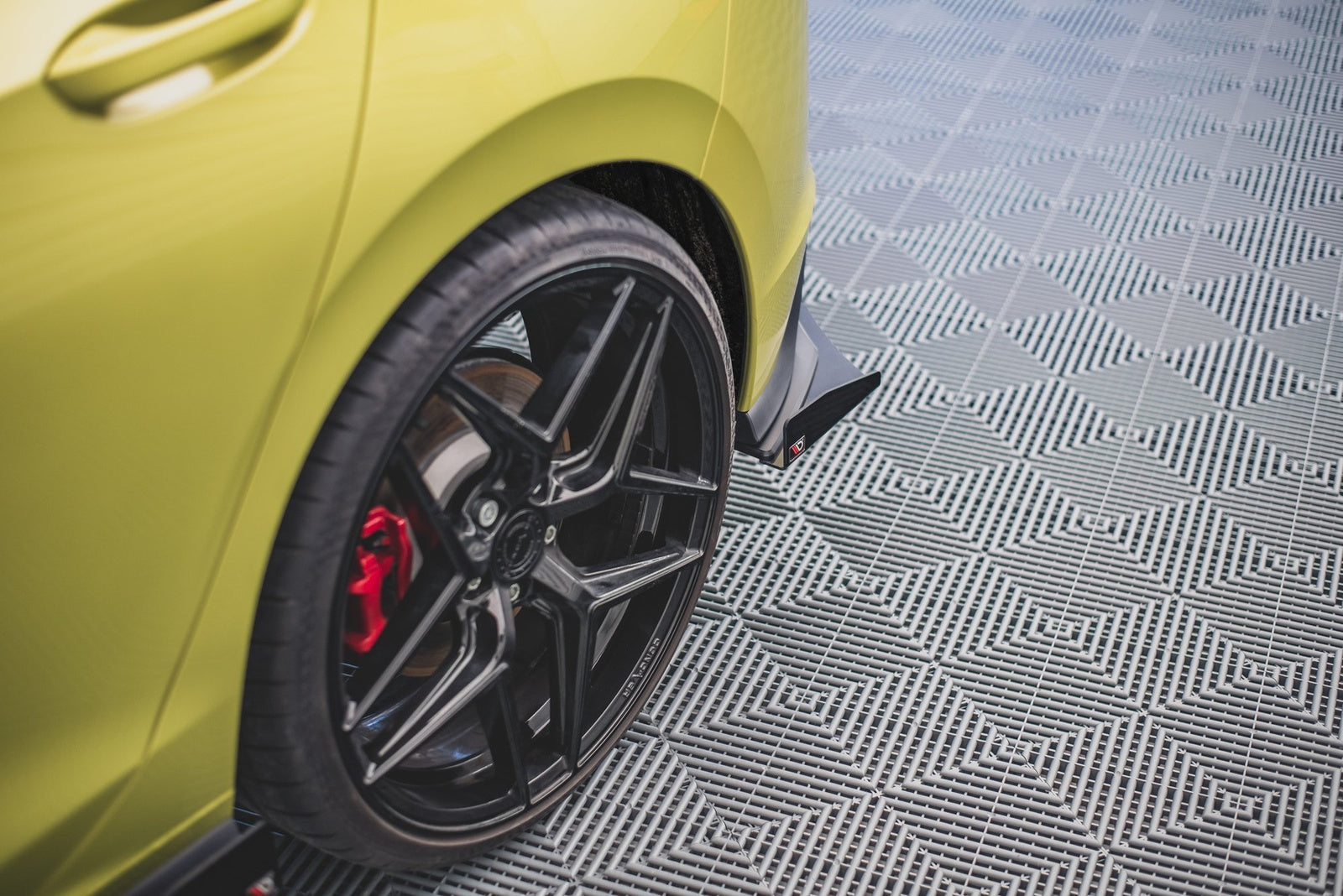 Flapsy Tylne Golf GTI Clubsport Mk8 Maxton Design