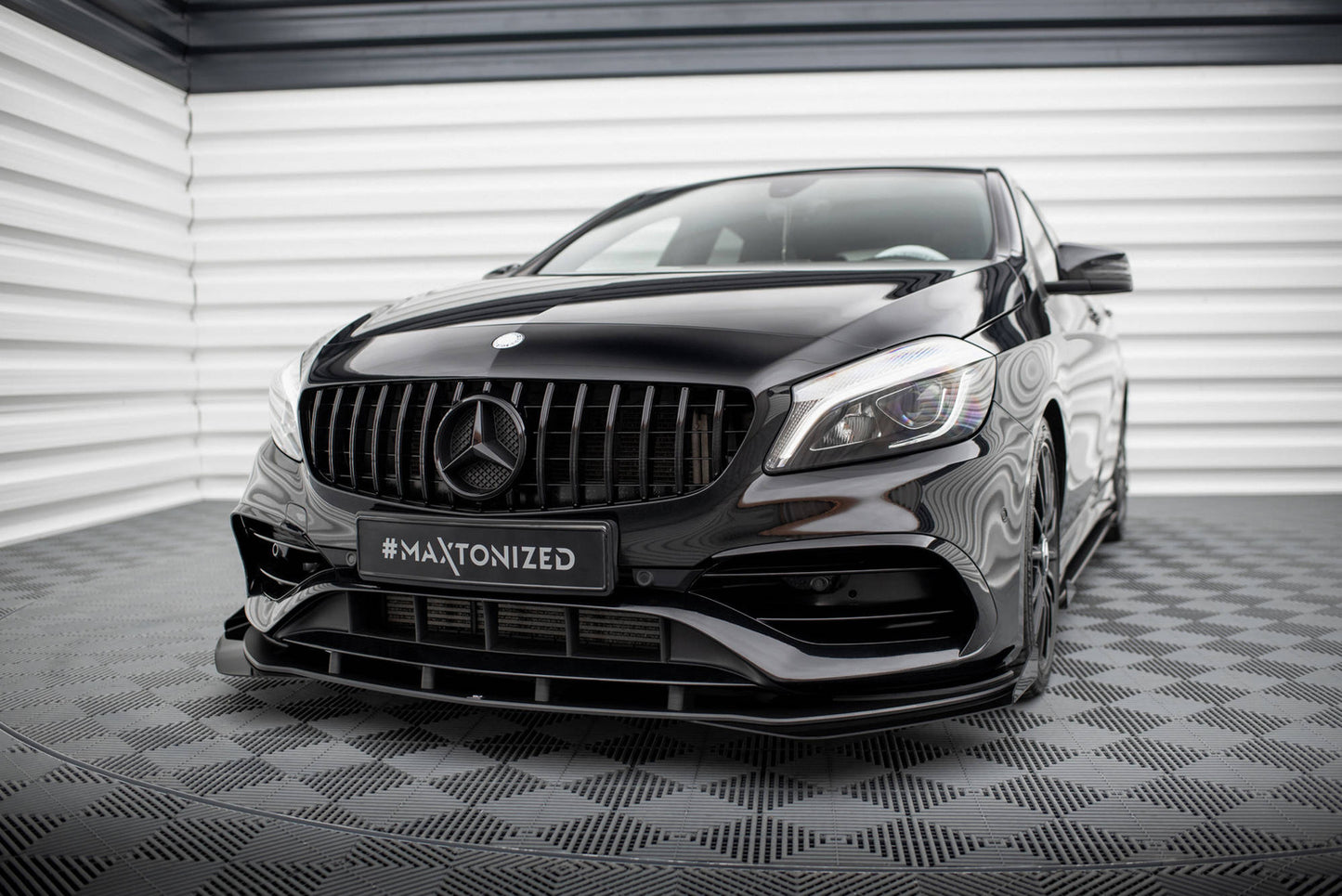 Flapsy Przednie Mercedes A W176 FL AMG-Line Maxton