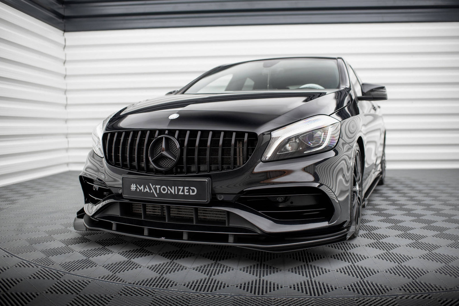 Flapsy Przednie Mercedes A W176 FL AMG-Line Maxton