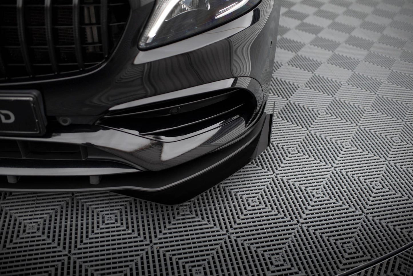 Flapsy Przednie Mercedes A W176 FL AMG-Line Maxton