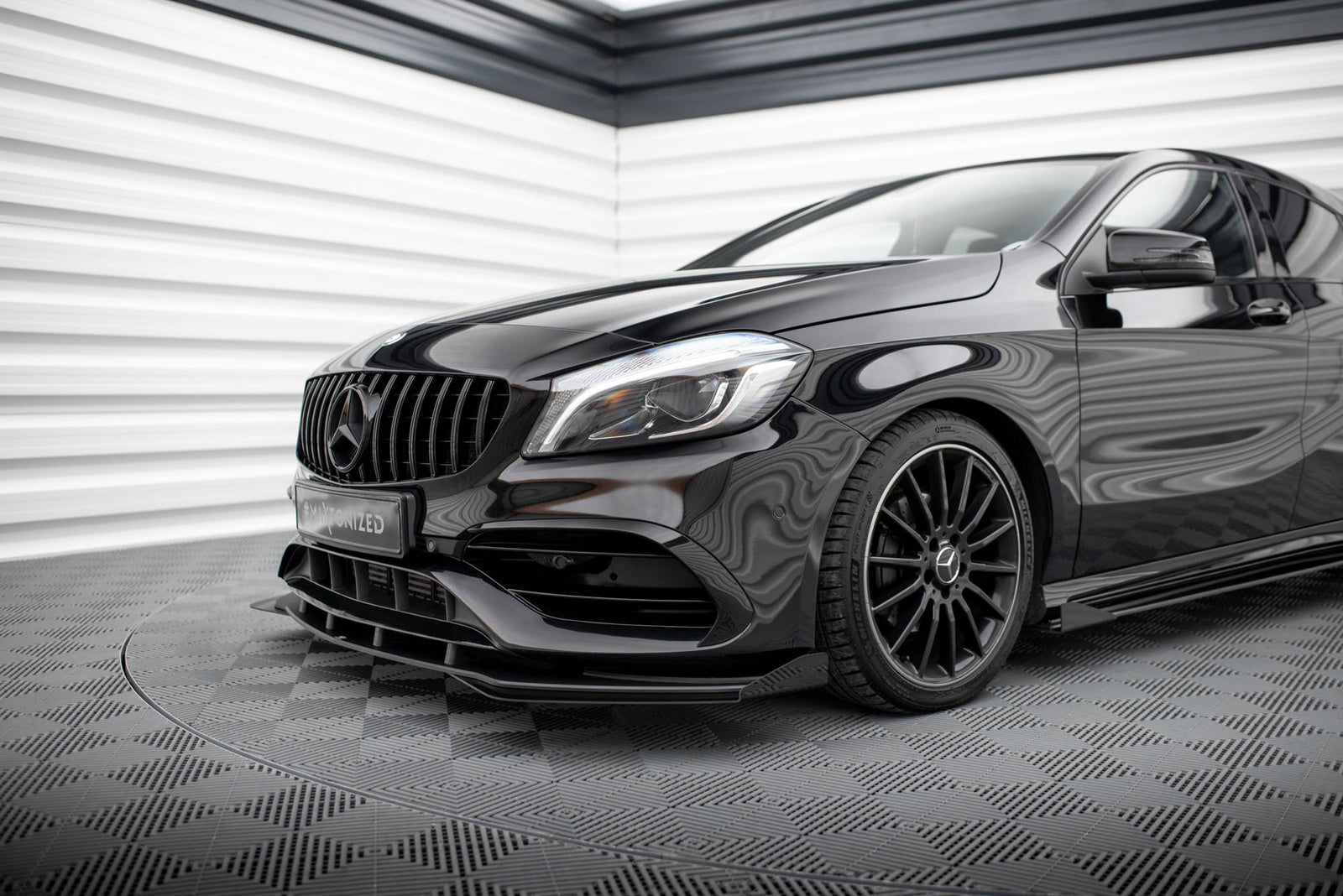 Flapsy Przednie Mercedes A W176 FL AMG-Line Maxton