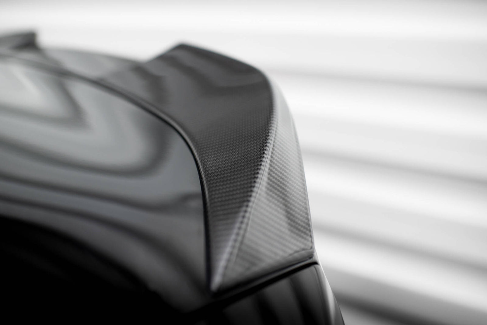 Karbonowy Spoiler Klapy BMW G42/G87 M-Pack Maxton Design