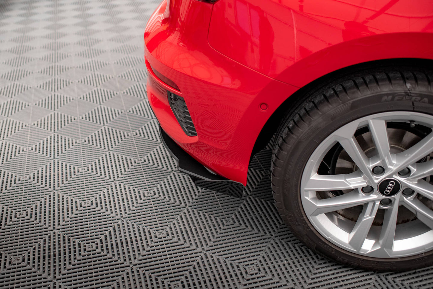 Flapsy Tylne Boczne Audi A3 Sportback 8Y Maxton Design