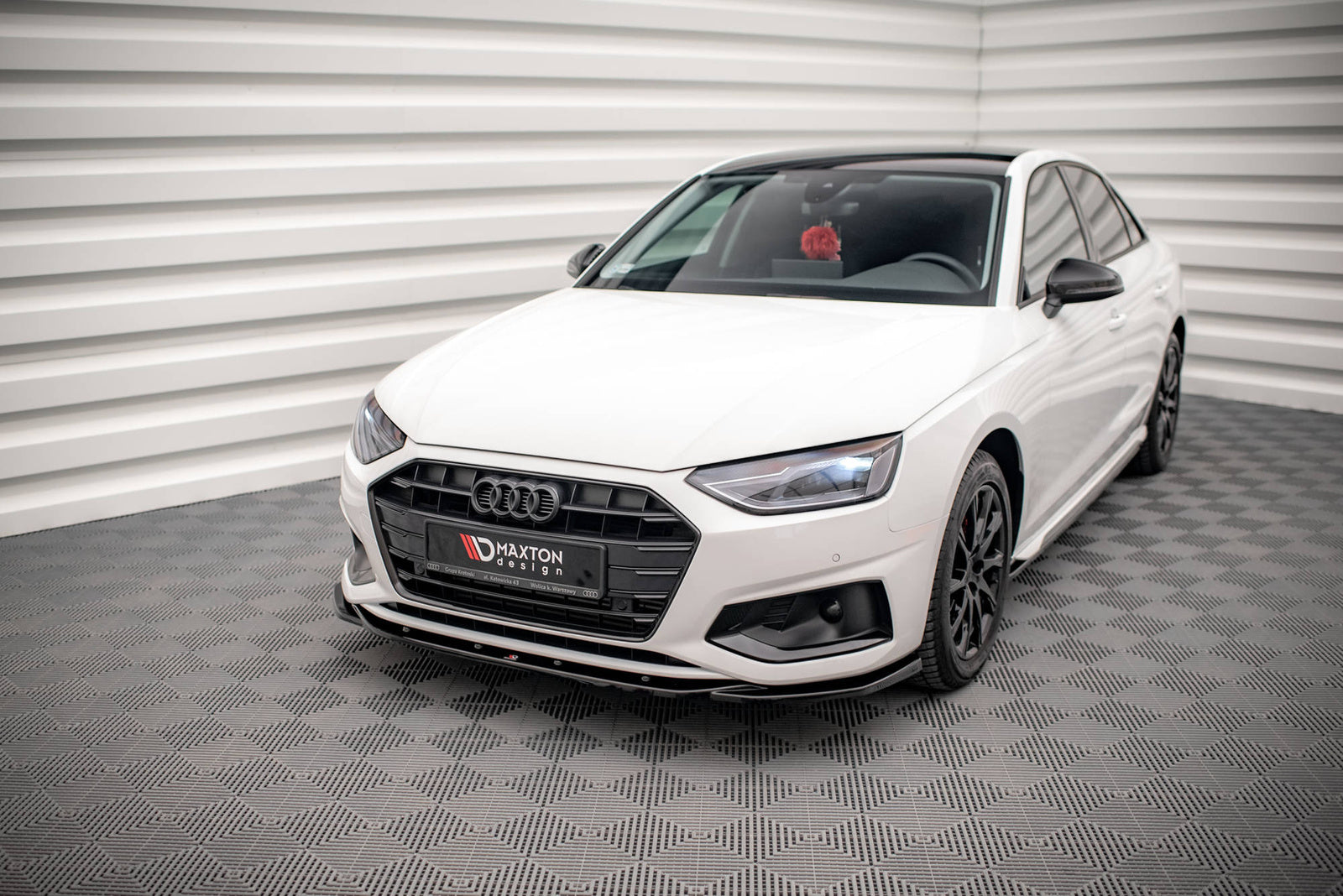Splitter Przedni V.2 Audi A4 B9 Facelift Maxton Design