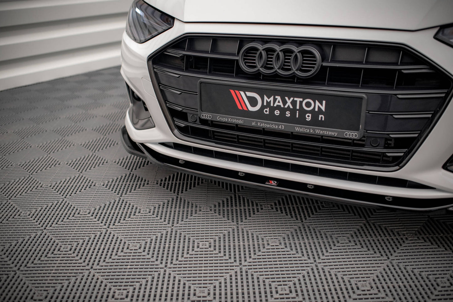 Splitter Przedni V.2 Audi A4 B9 Facelift Maxton Design