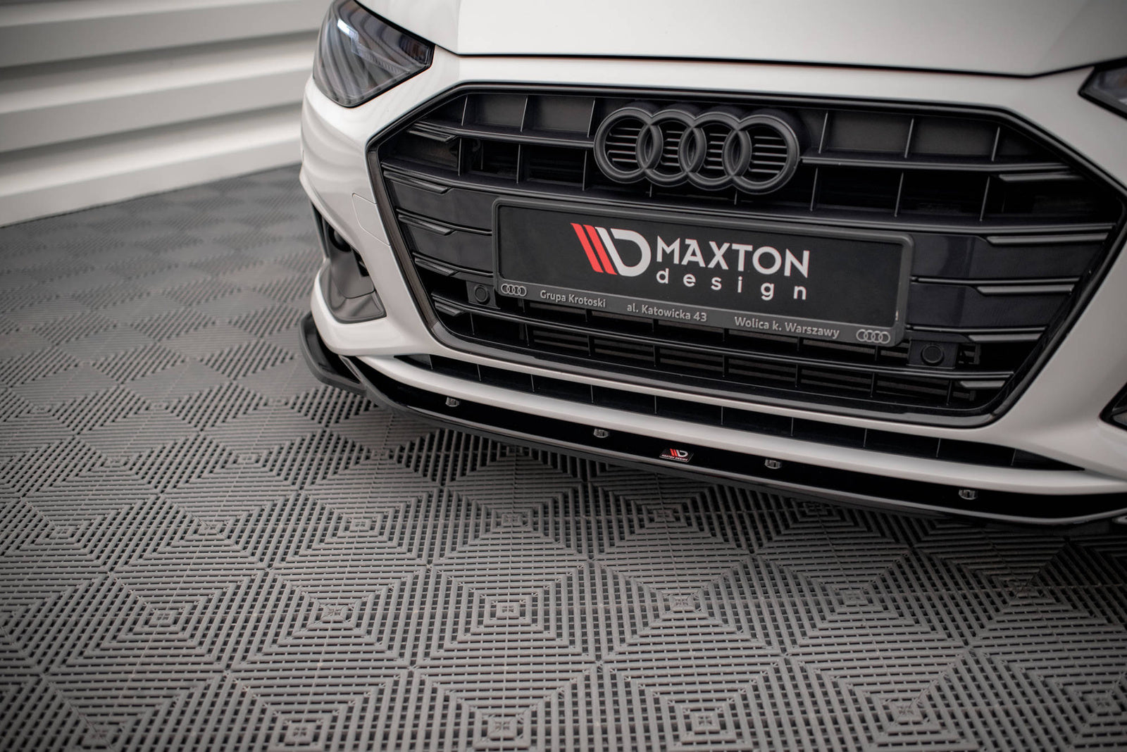 Splitter Przedni V.2 Audi A4 B9 Facelift Maxton Design