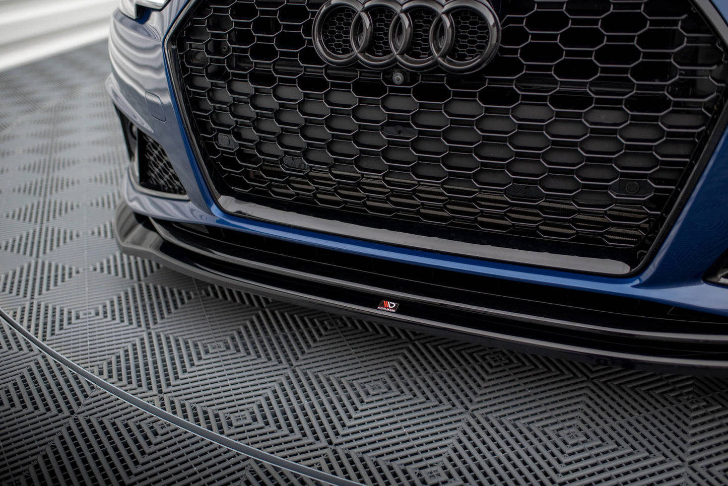 Splitter Przedni V.2 Audi A4 Competition B9 Maxton Design