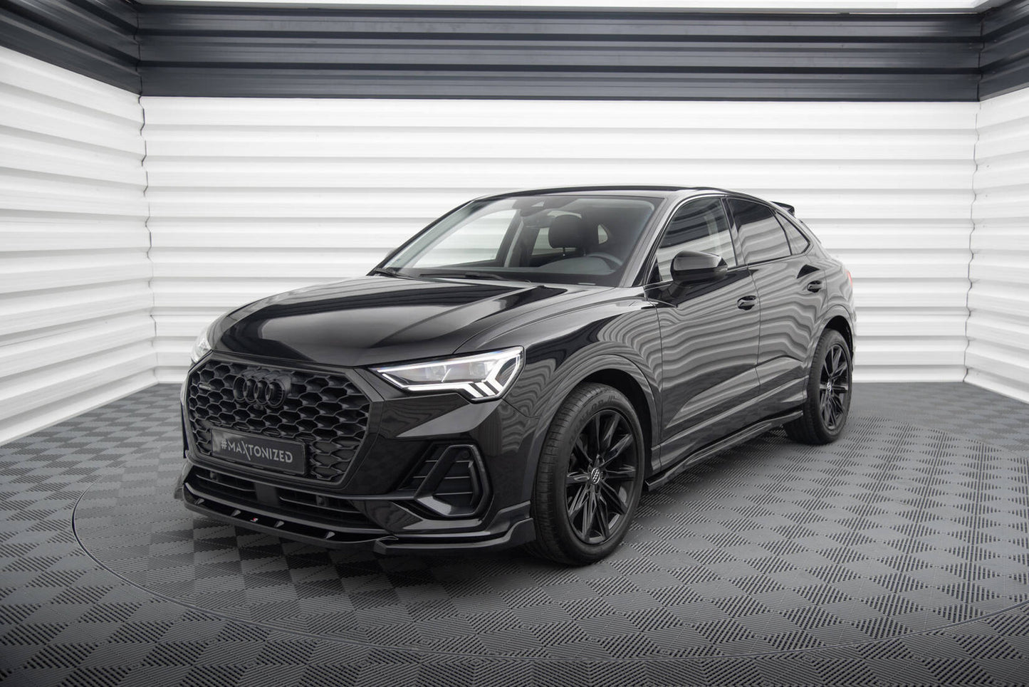 Splitter Przedni V.2 Audi Q3 Sportback F3 Maxton Design