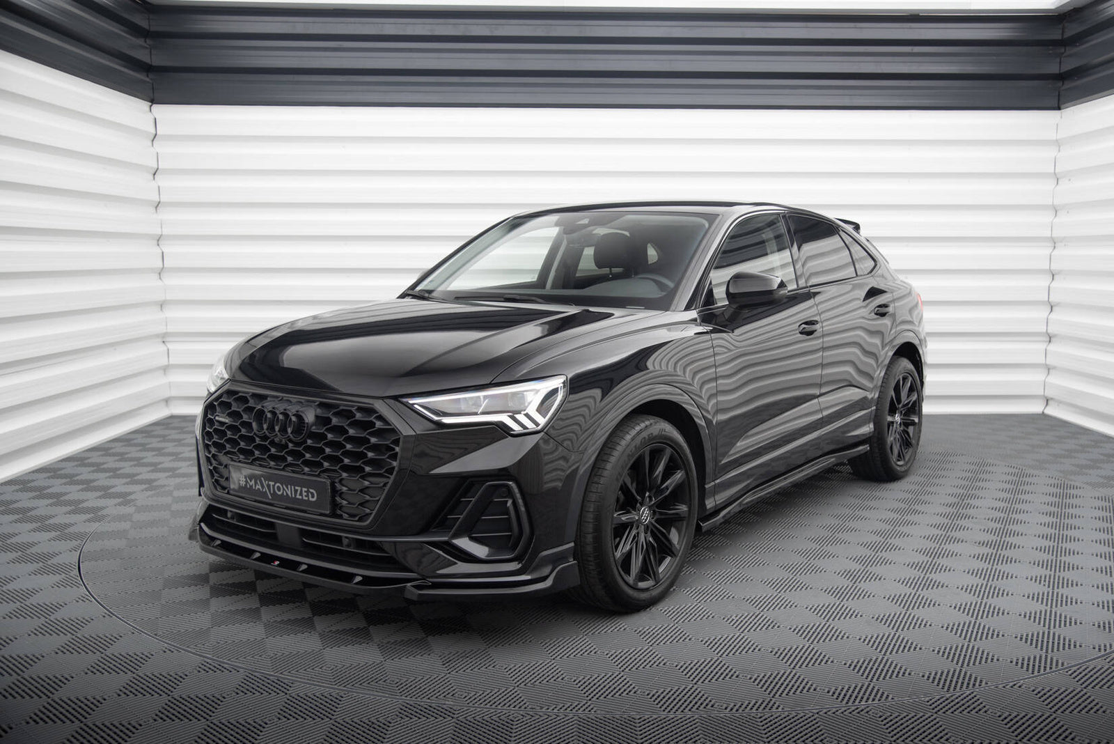 Splitter Przedni V.2 Audi Q3 Sportback F3 Maxton Design
