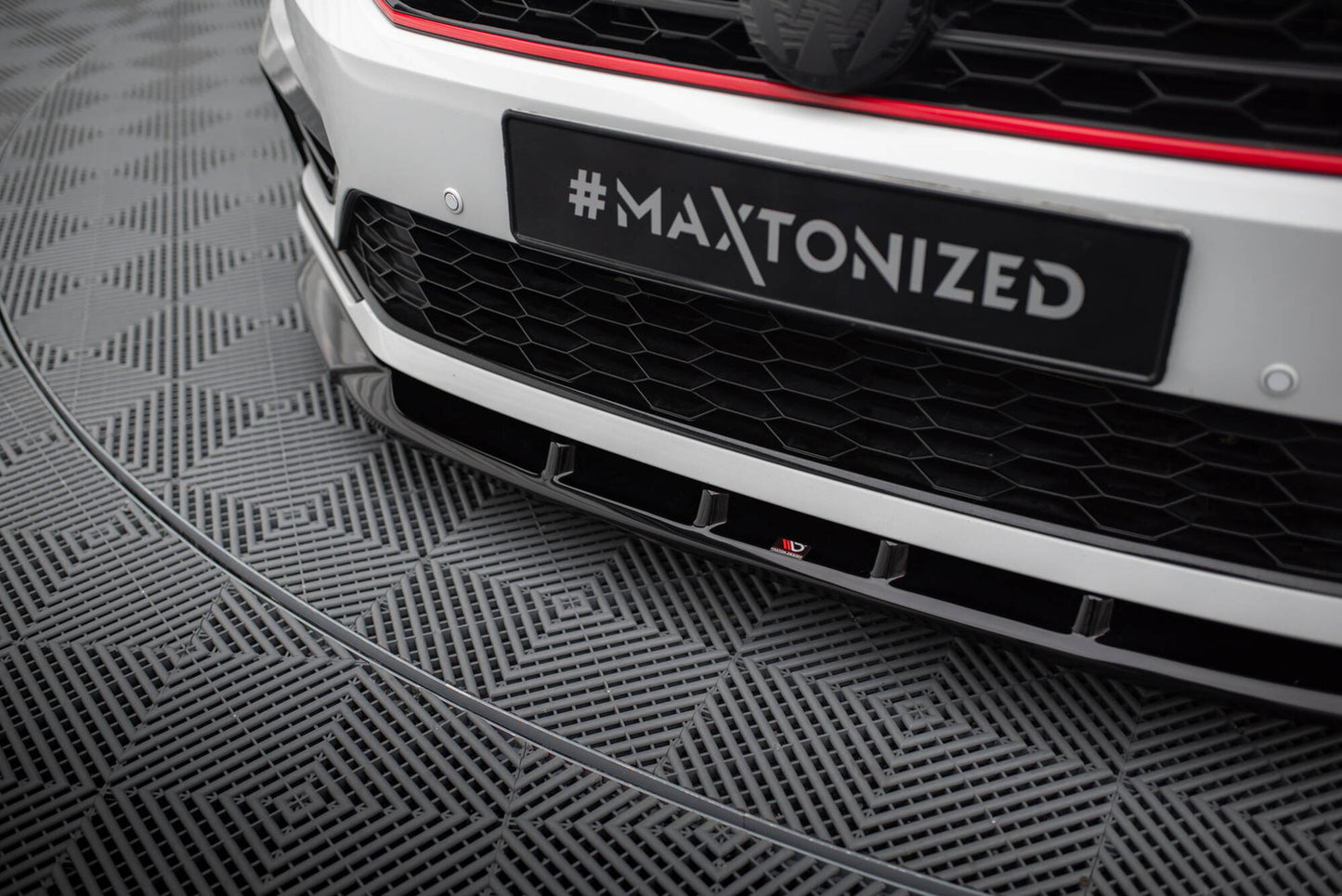 Splitter Przedni V.2 VW Passat GT B8 Facelift USA Maxton