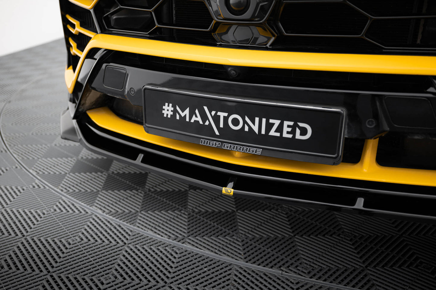 Splitter Przedni V.3 Lamborghini Urus Mk1 Maxton Design