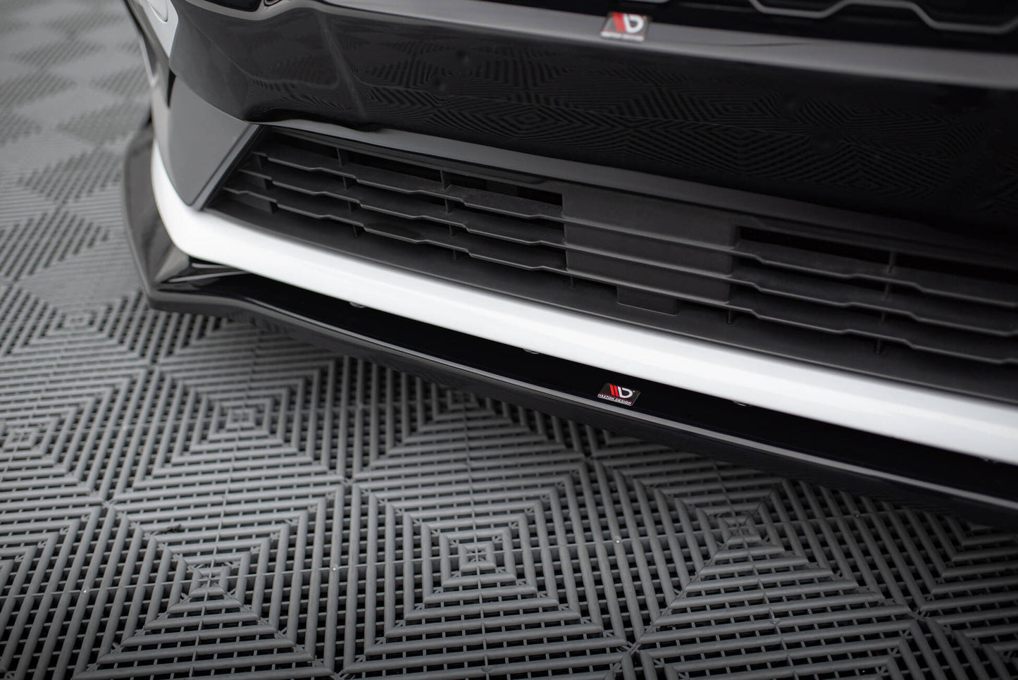Splitter Przedni V.4 + Flaps Ford Fiesta ST/ST-Line Maxton
