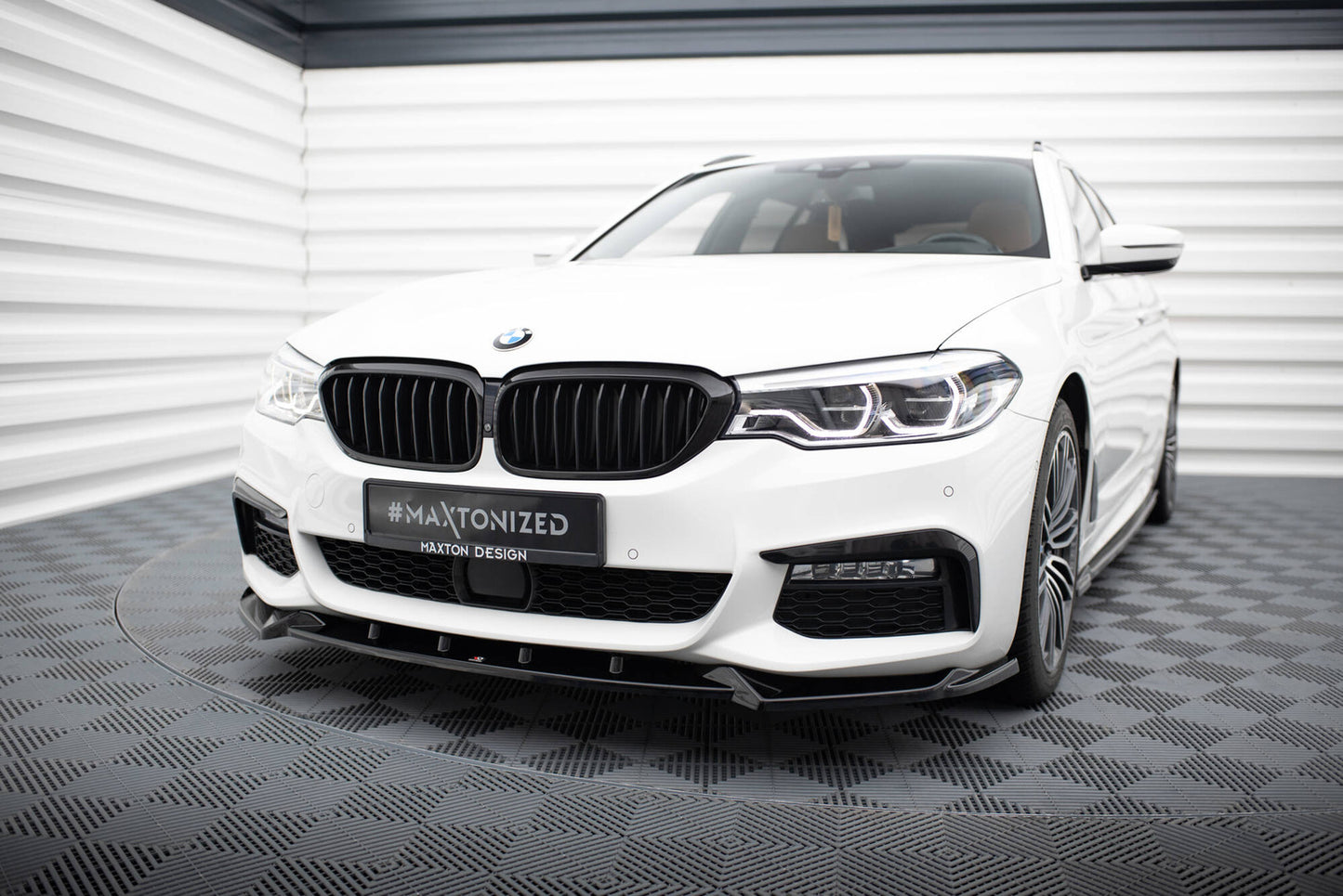 Splitter Przedni V.4 BMW 5 G30/G31 M-Pack Maxton Design