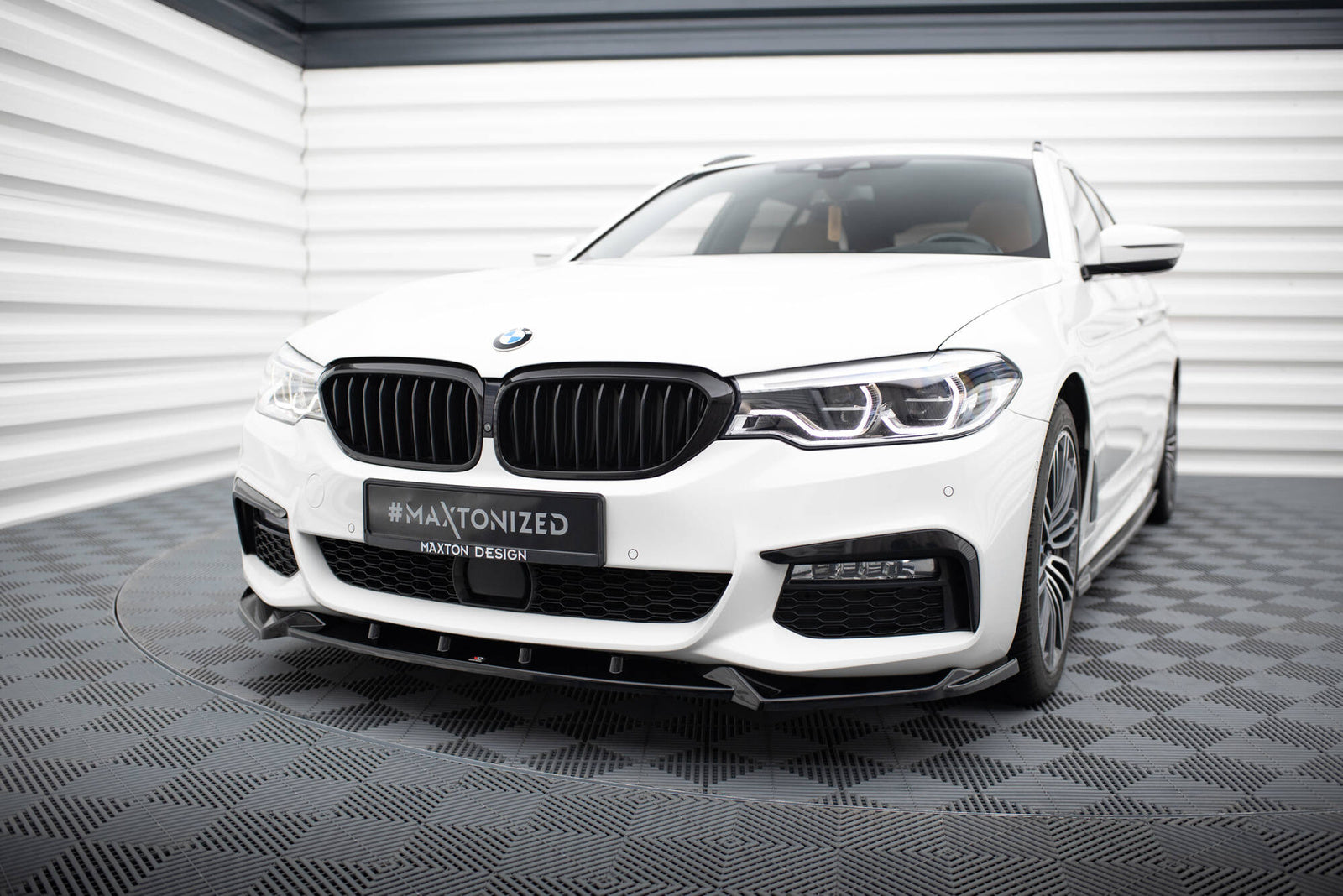 Splitter Przedni V.4 BMW 5 G30/G31 M-Pack Maxton Design