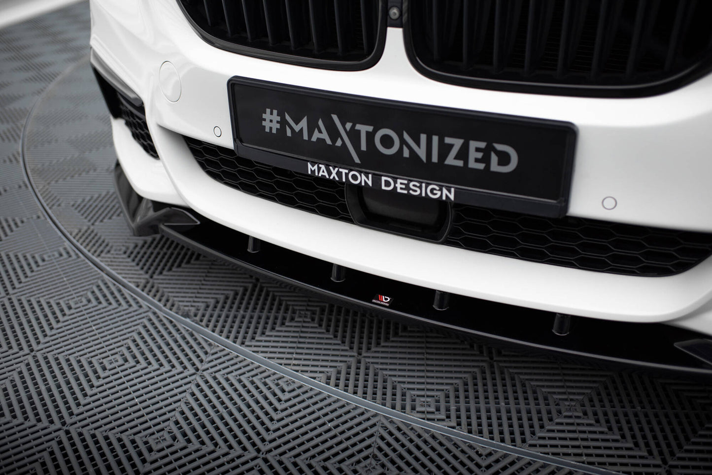 Splitter Przedni V.4 BMW 5 G30/G31 M-Pack Maxton Design
