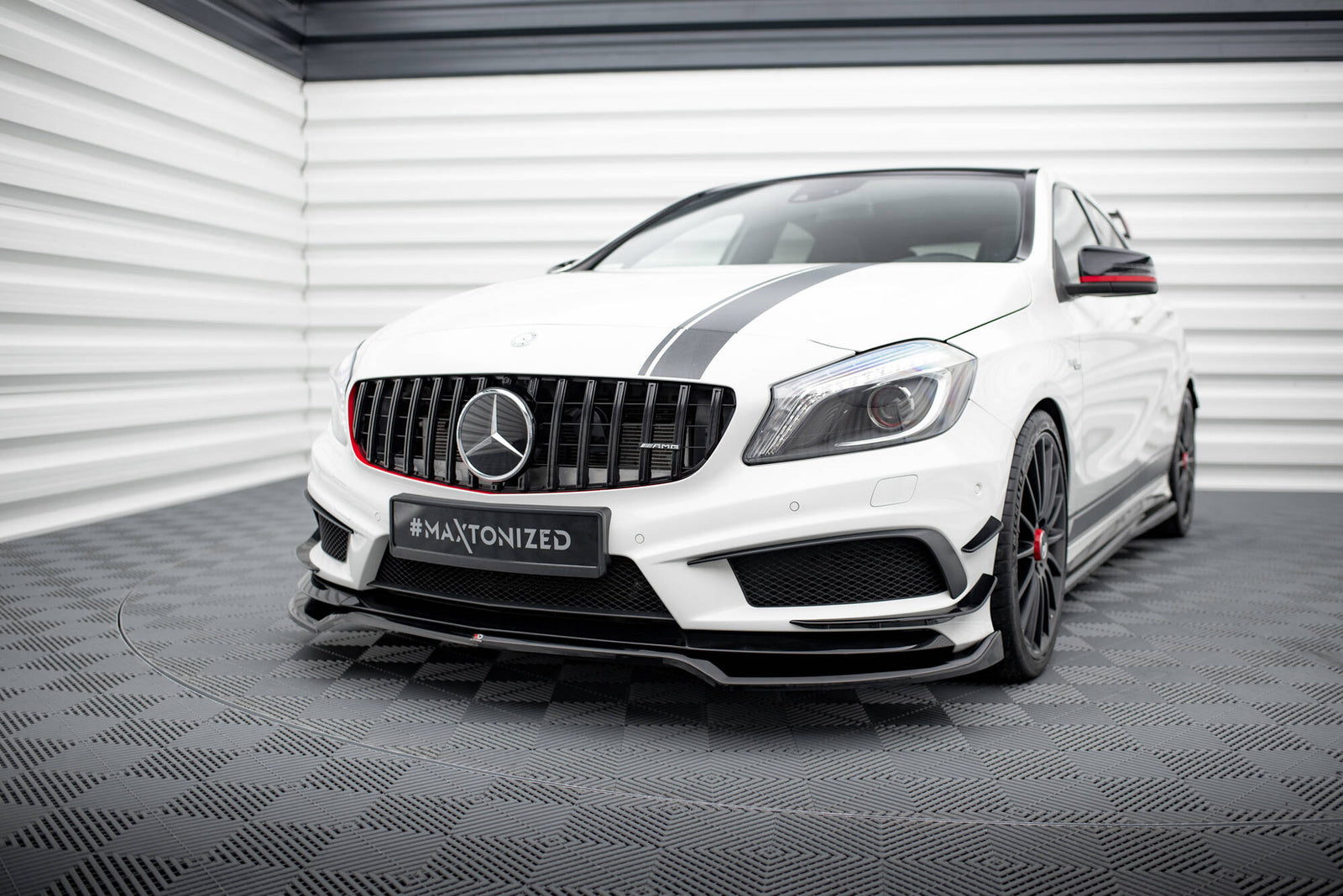 Splitter Przedni V.4 Maxton Mercedes A45 AMG W176