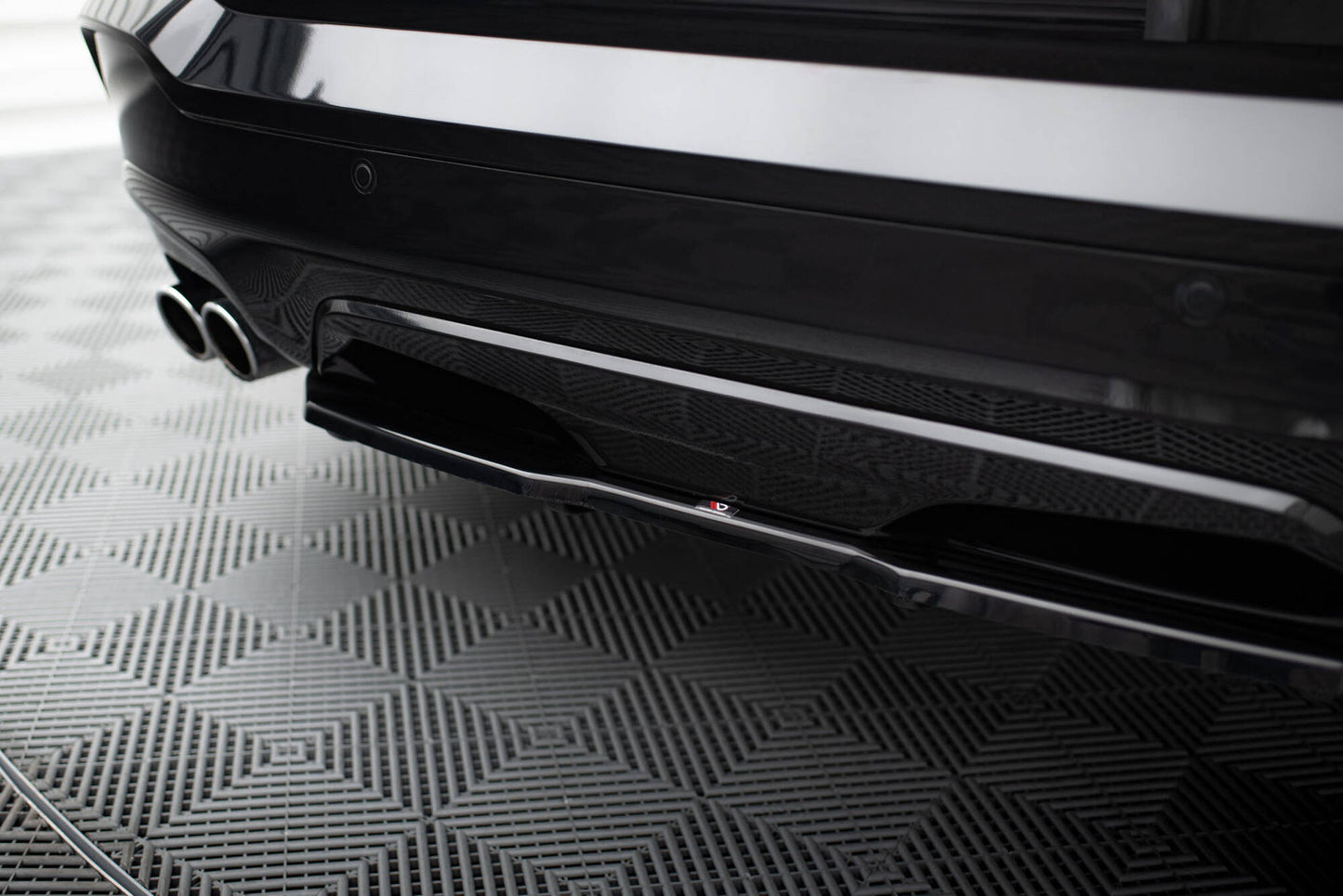 Splitter Tylny BMW X4 F26 M-Pack Maxton Design
