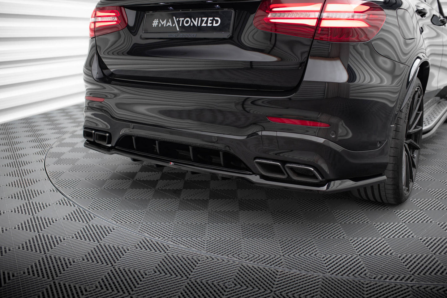 Splitter Tylny Mercedes GLC 63 SUV X253 Maxton Design