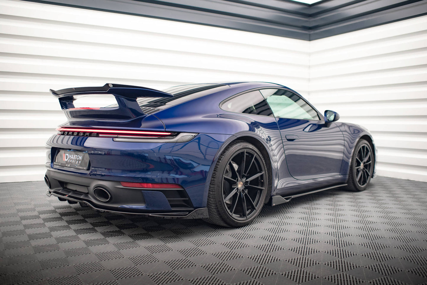 Splitter Tylny Porsche 911 Carrera 992 Aero Maxton Design