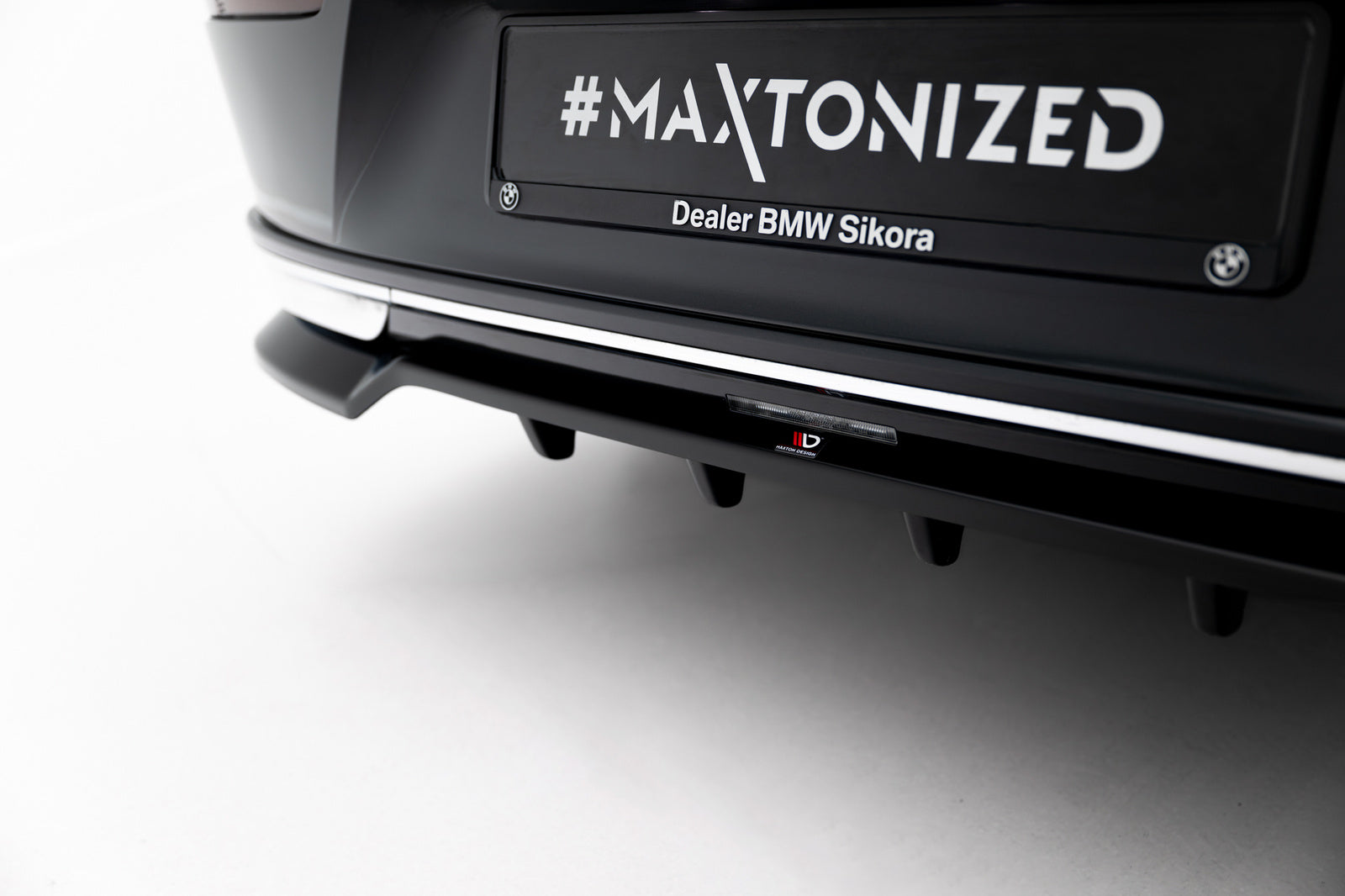 Splitter Tylny z Dyfuzorem BMW 7 G70 Maxton Design