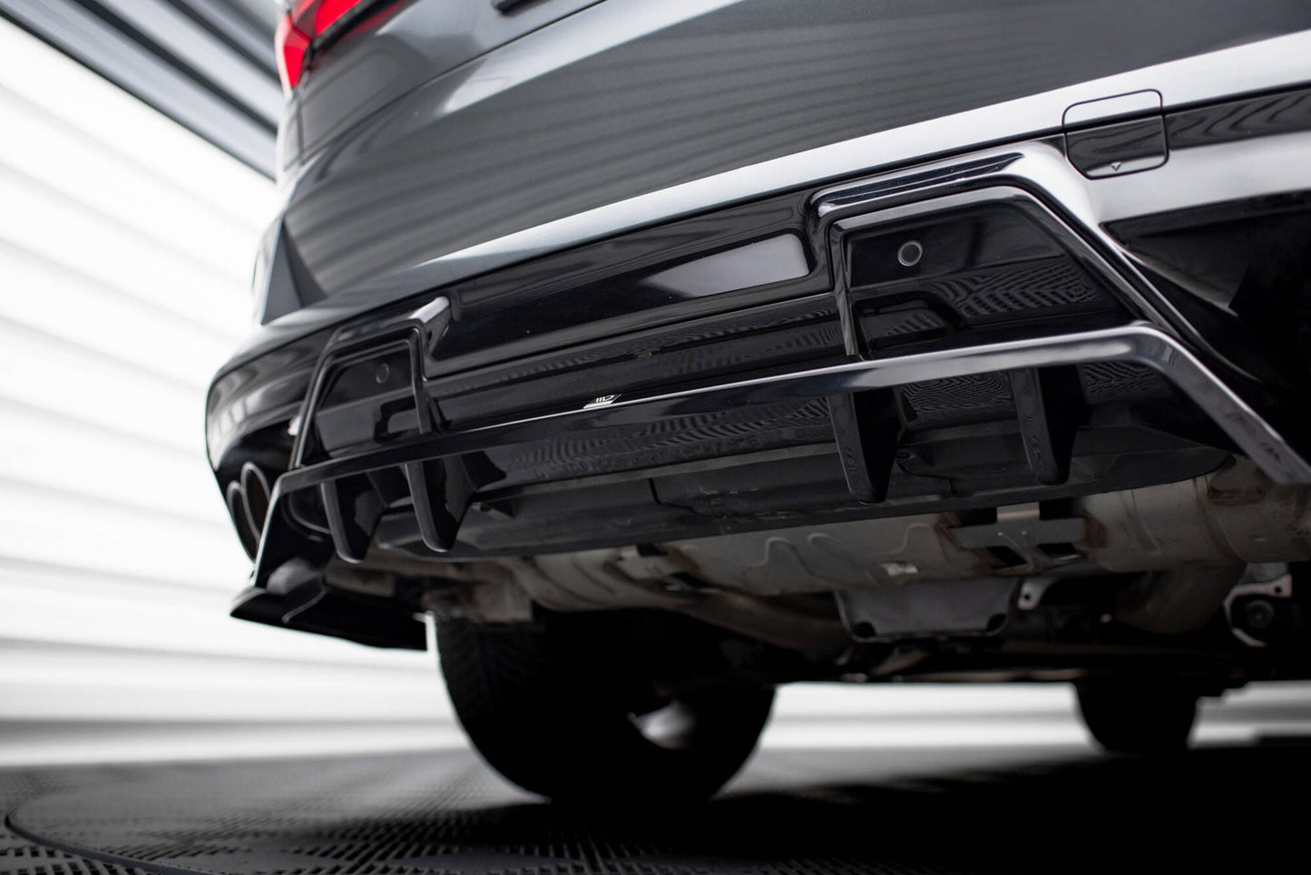 Splitter Tylny z Dyfuzorem BMW X5 M F95 Maxton Design