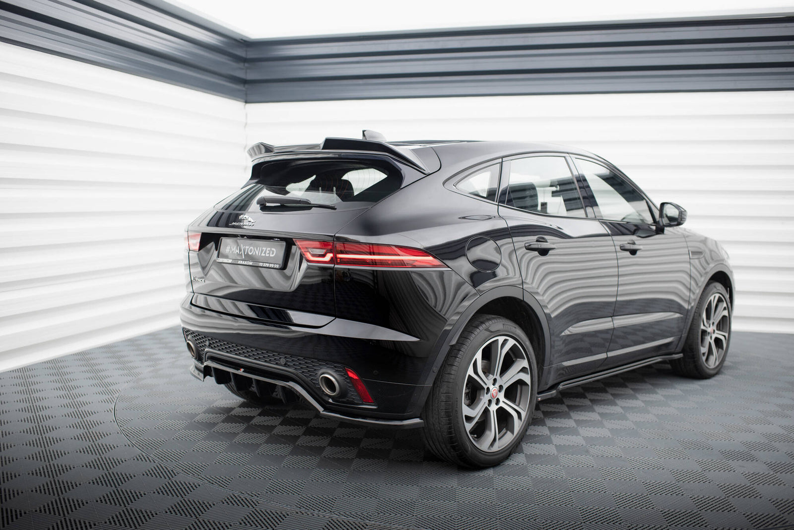 Splitter Tylny Jaguar E-Pace R-Dynamic Maxton Design