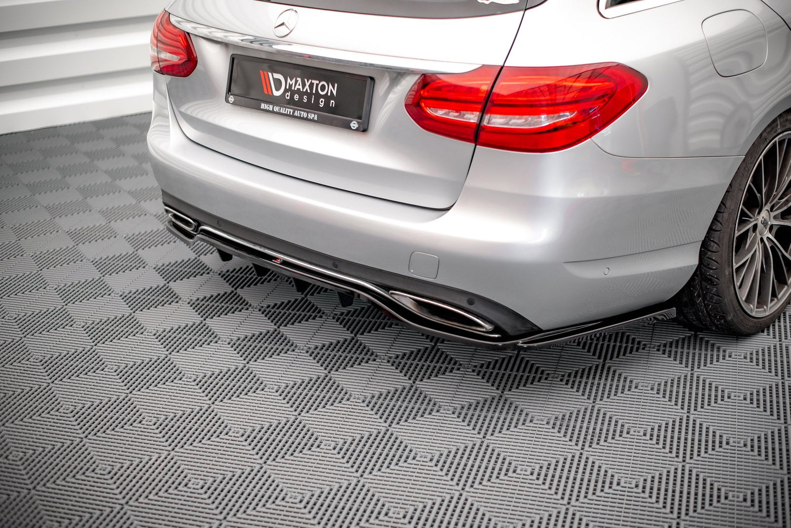 Splitter Tylny Mercedes C W205 Dyfuzor Maxton
