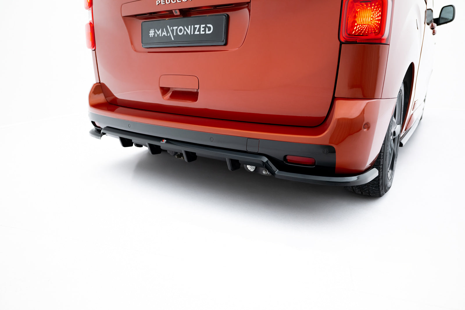 Splitter Tylny z Dyfuzorem Peugeot Expert Mk3 Maxton