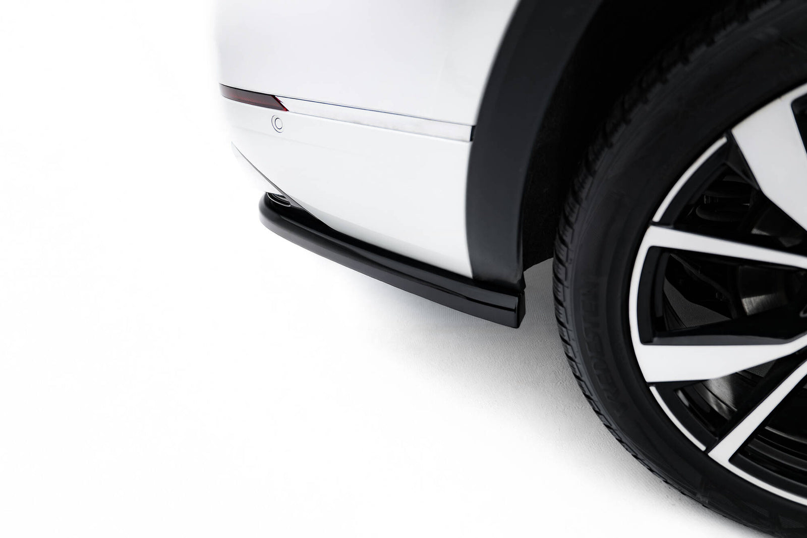 Splitter Tylny VW Atlas R-Line Mk1 Facelift 2 Maxton