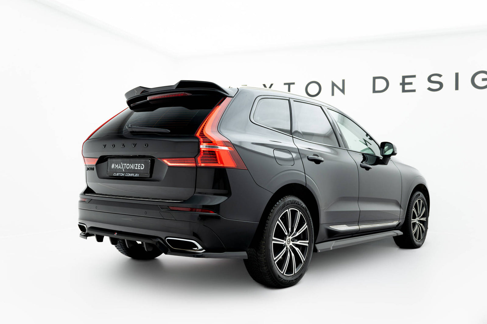 Splitter Tylny z Dyfuzorem Volvo XC60 Mk2 Maxton Design
