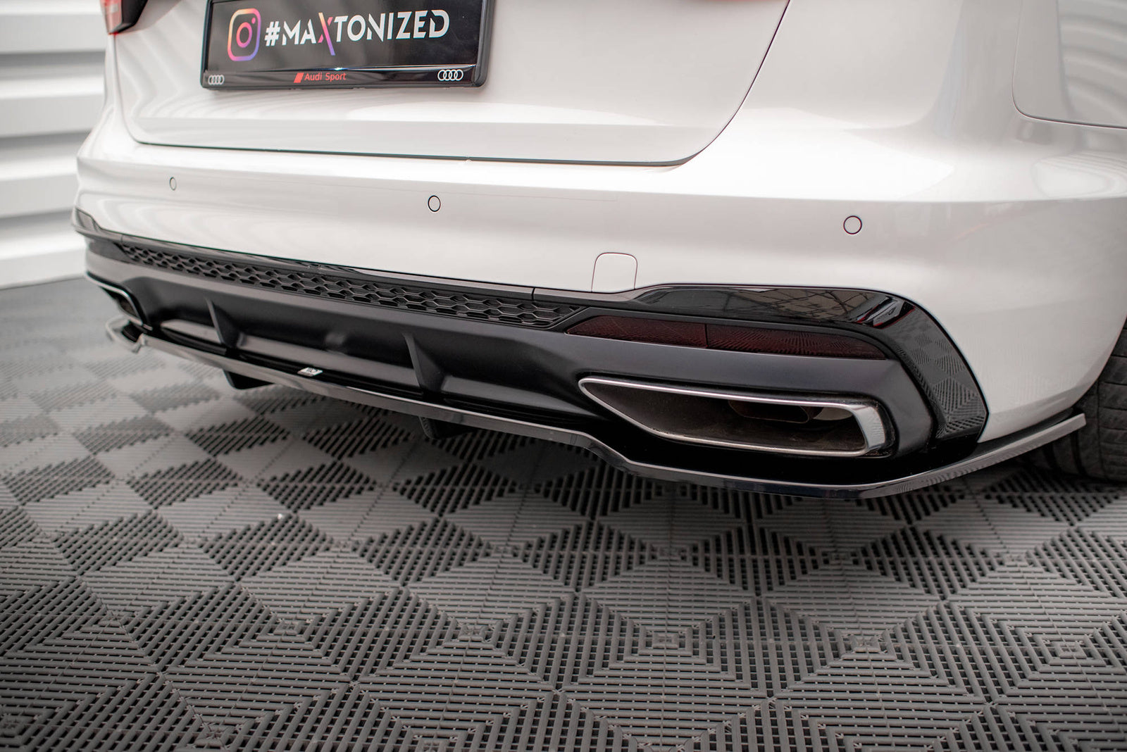 Splitter Tylny Audi A4 S-Line B9 Facelift Maxton