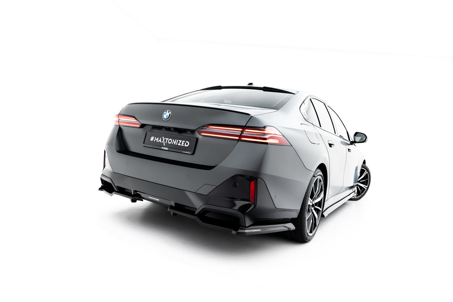 Splitter Tylny BMW 5 G60 M-Pack Maxton Design