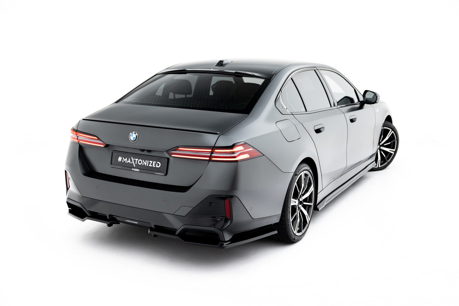 Splitter Tylny BMW 5 G60/G61 M-Pack V.2 Maxton Design