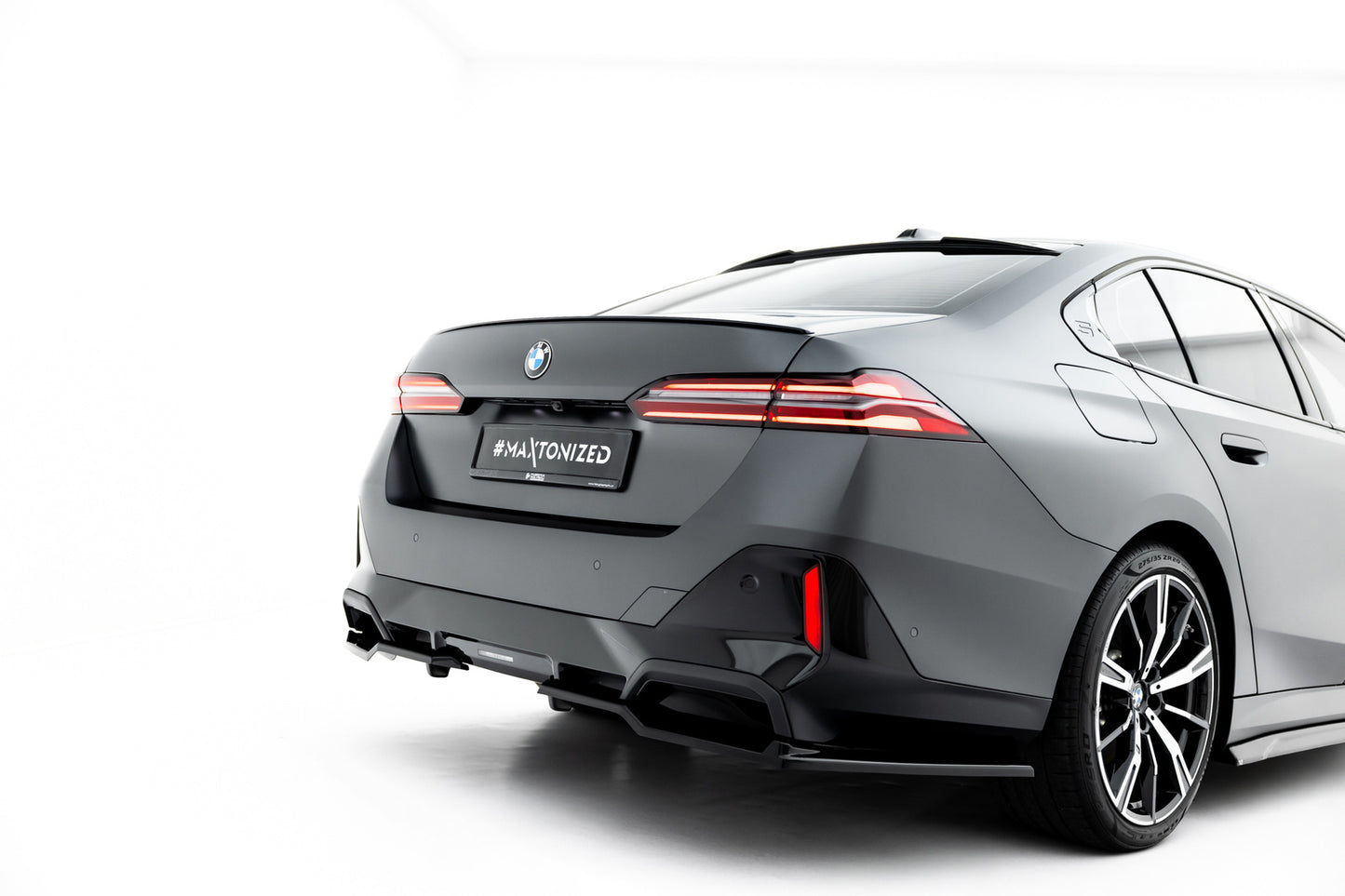 Splitter Tylny BMW 5 G60/G61 M-Pack V.2 Maxton Design