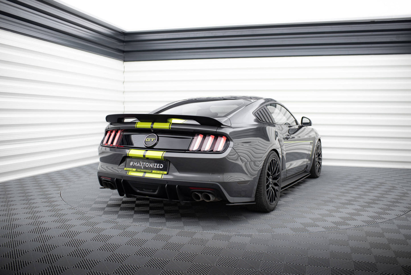Splittery Tylne Boczne Maxton Ford Mustang GT Mk6