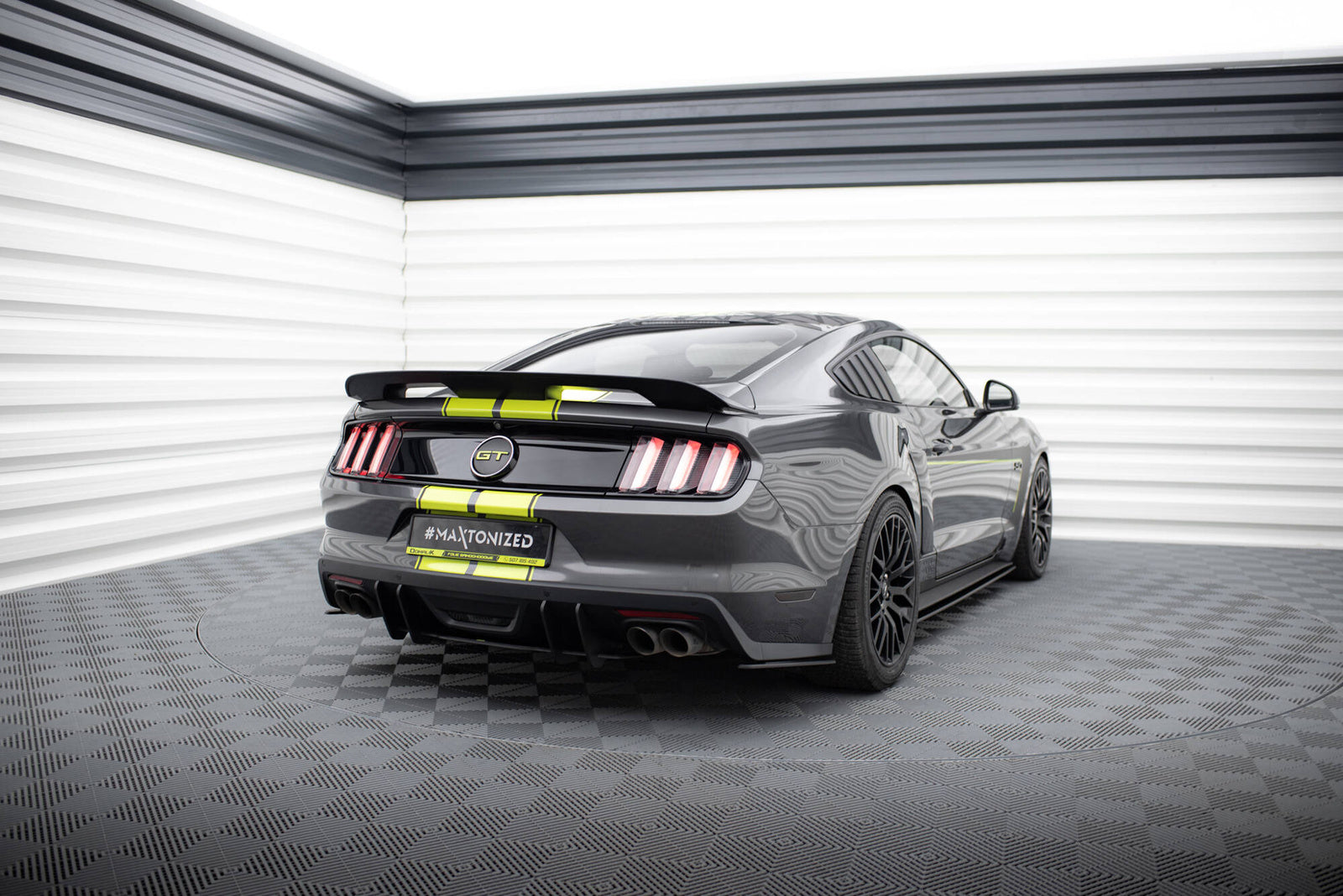 Splittery Tylne Boczne Maxton Ford Mustang GT Mk6