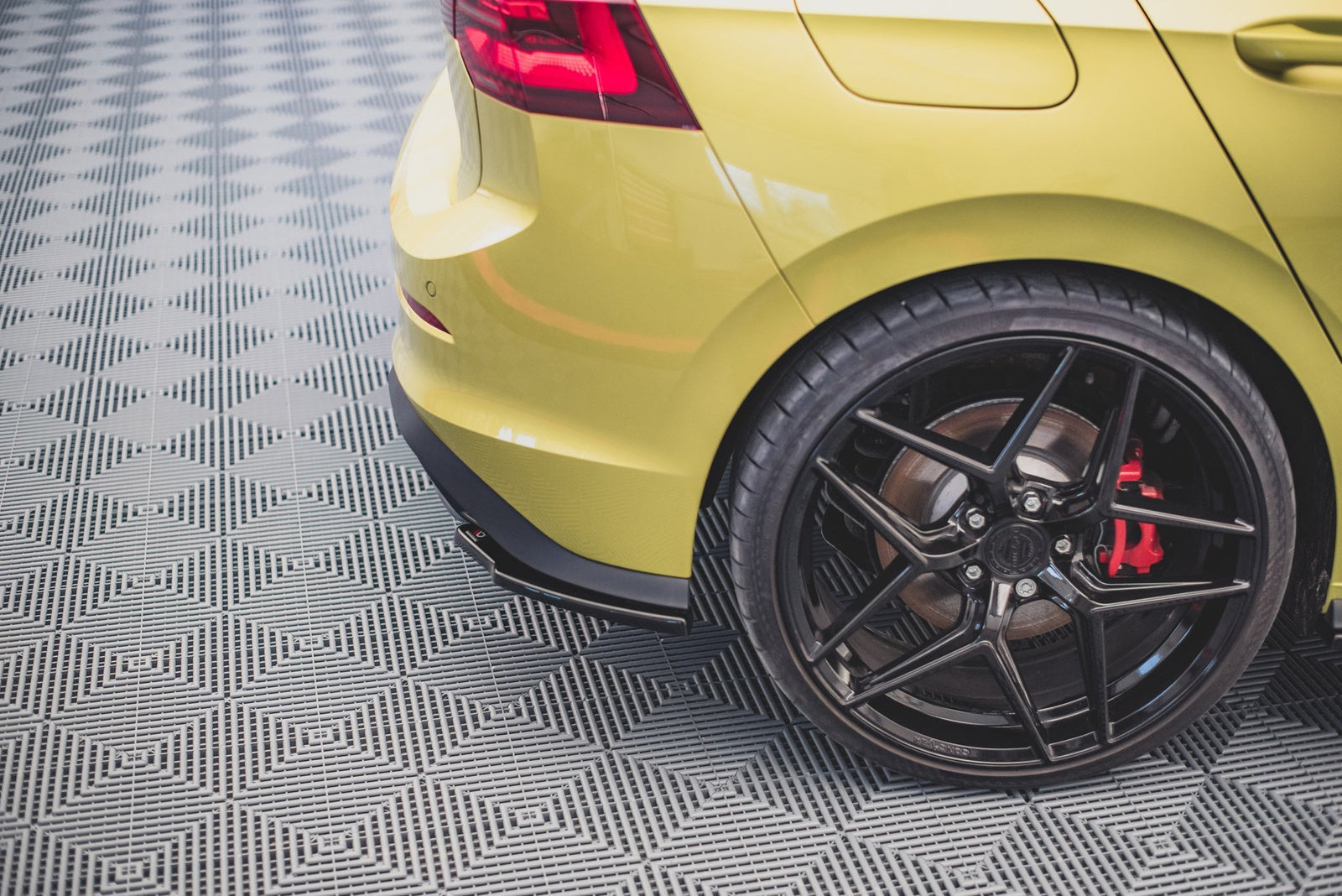 Splittery Tylne Boczne Golf GTI Clubsport Mk8 Maxton