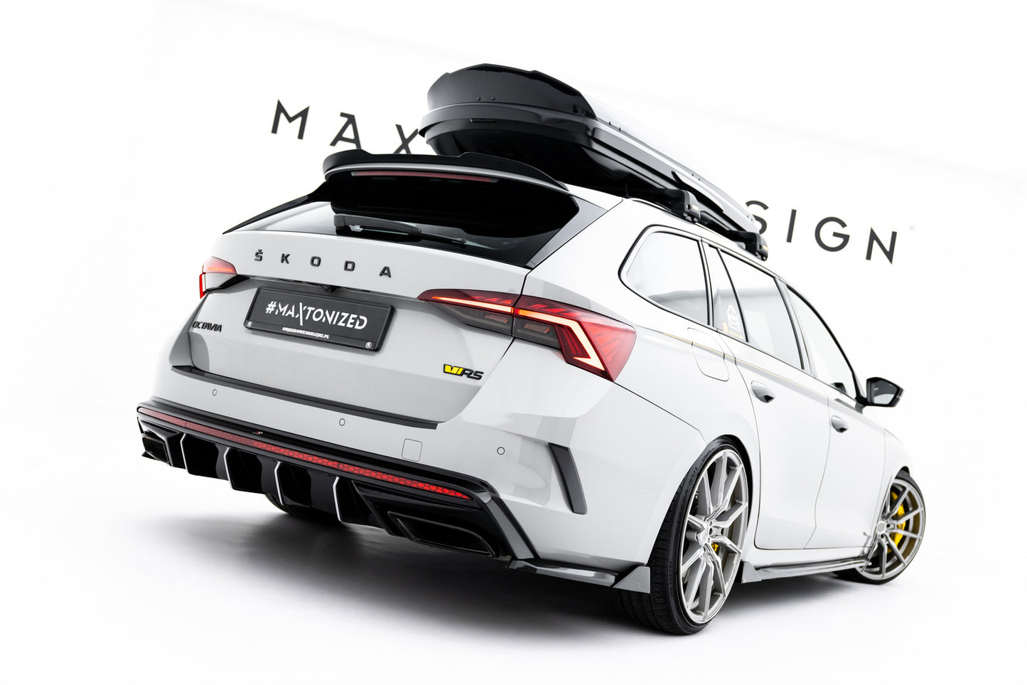 Splittery Tylne Skoda Octavia RS Mk4 Maxton Design V.8