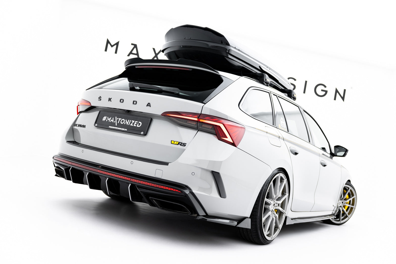Splittery Tylne Skoda Octavia RS Mk4 Maxton Design V.8