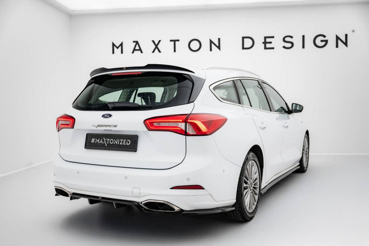 Spoiler Cap Maxton Design Ford Focus ST-Line Estate Mk4