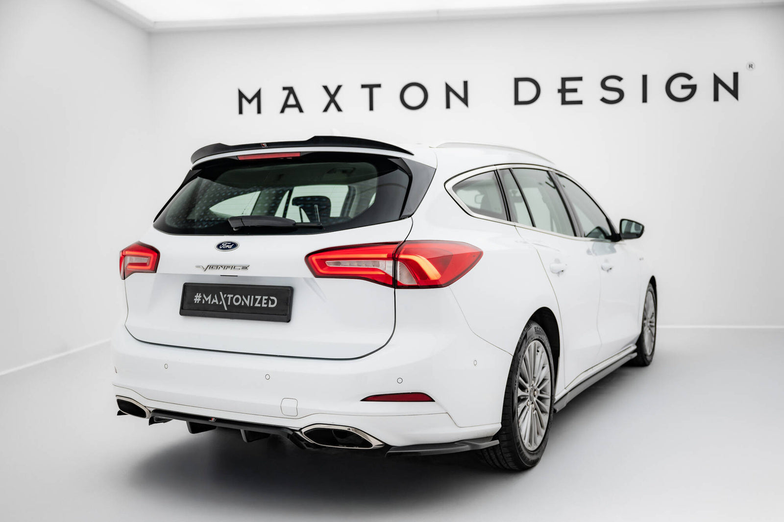 Spoiler Cap Maxton Design Ford Focus ST-Line Estate Mk4