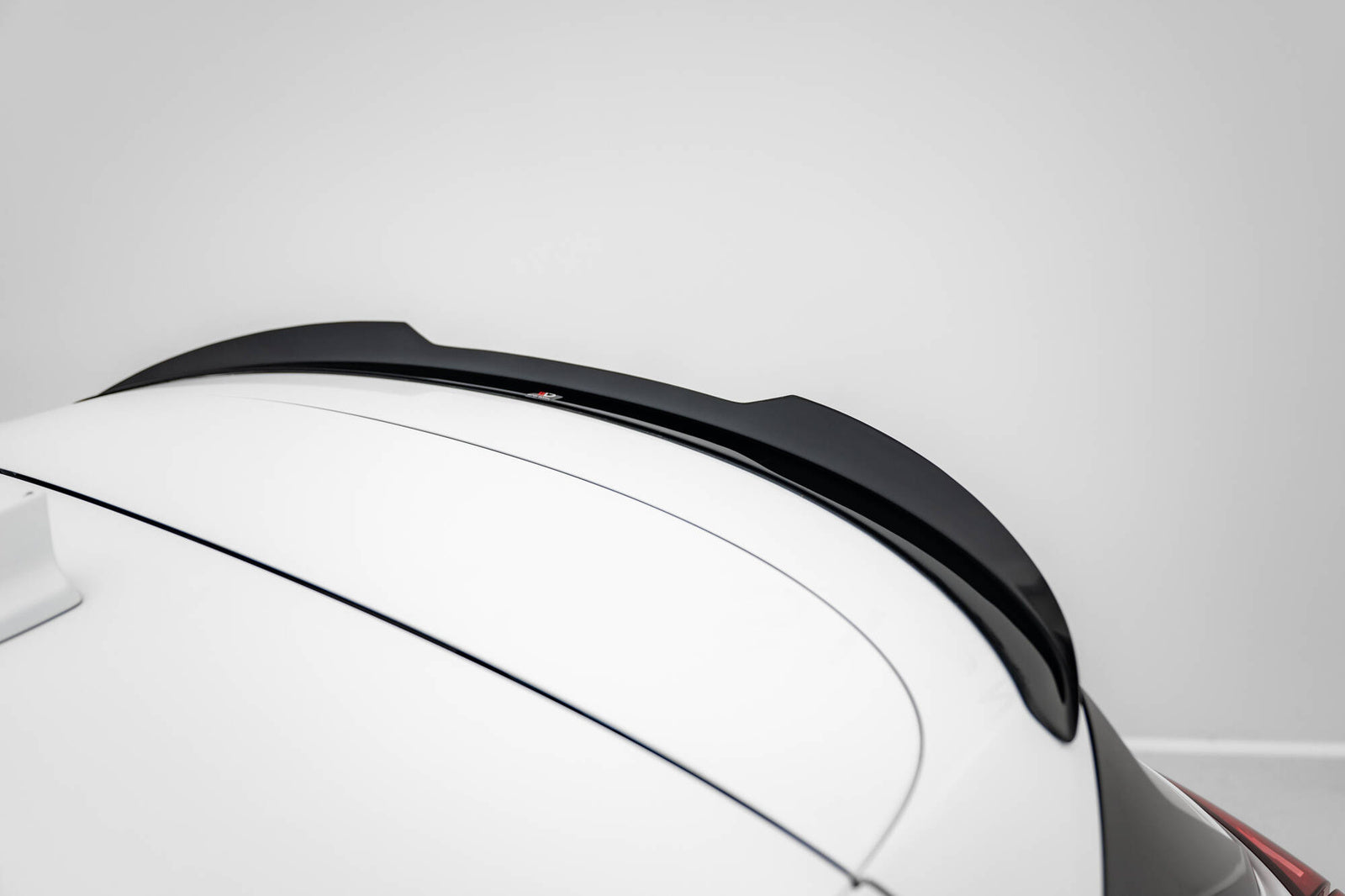 Spoiler Cap Maxton Design Ford Focus ST-Line Estate Mk4