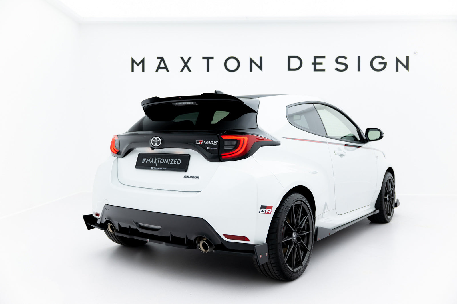 Spoiler Cap Toyota GR Yaris MK4 Maxton Design