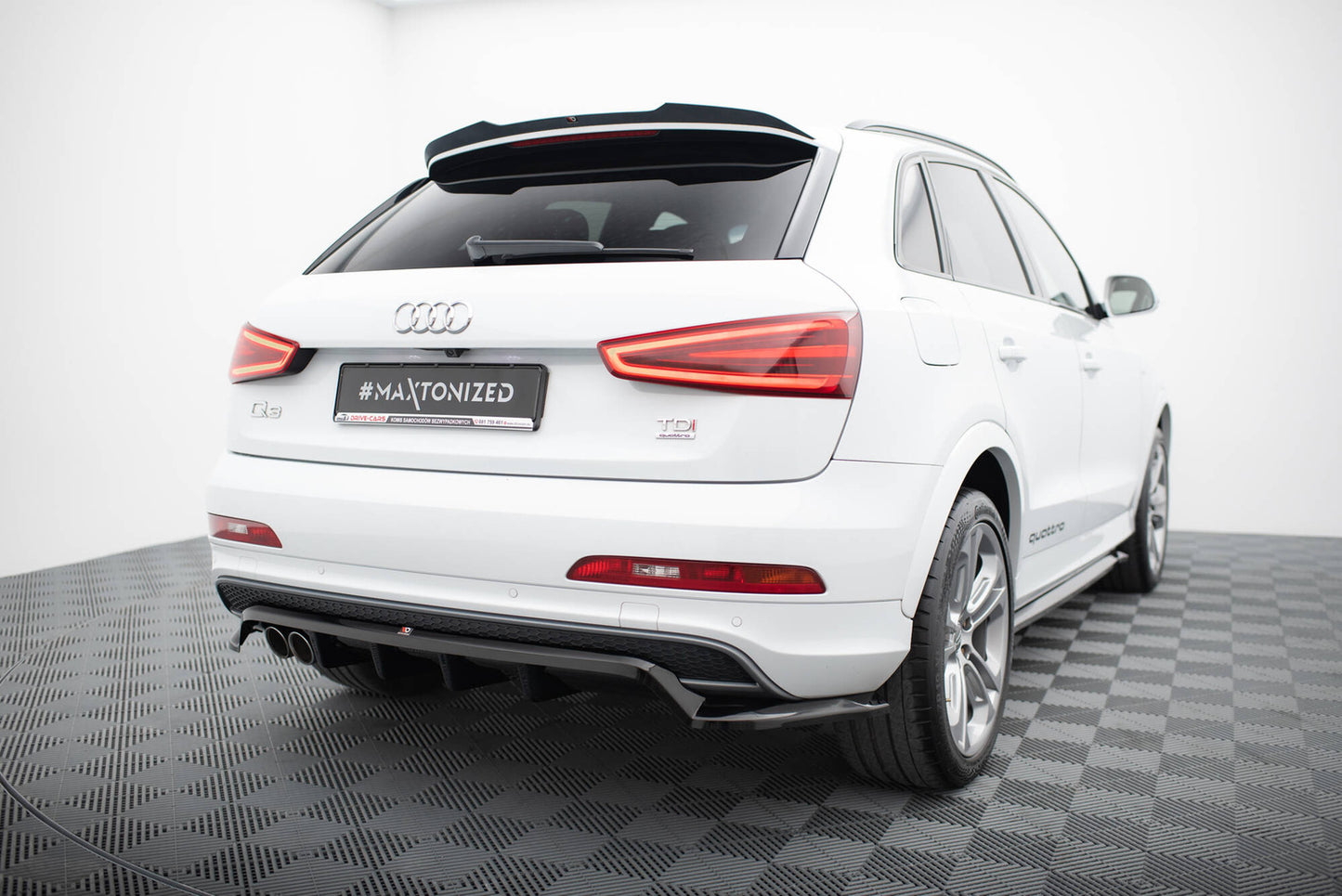 Zestaw Splitterów Maxton Design Audi Q3 S-Line 8U