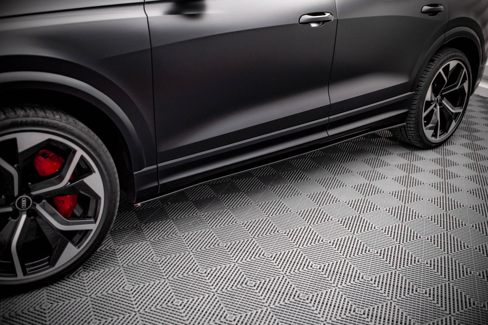 Zestaw Splitterów Maxton Design Audi RSQ8 Mk1