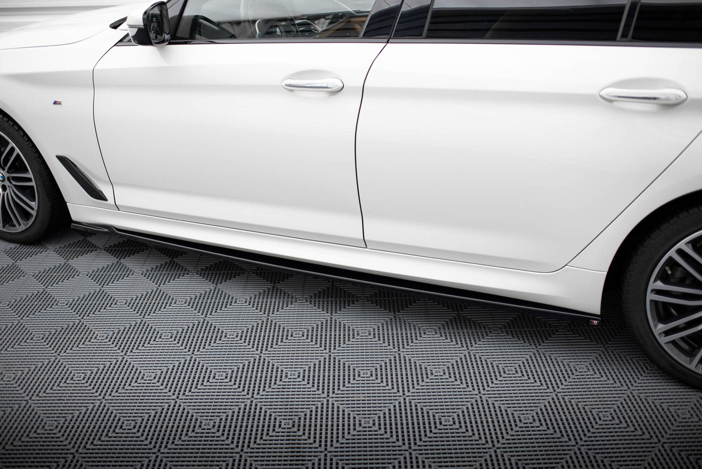 Zestaw Splitterów Maxton BMW 5 Touring G31 M-Pack